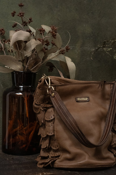 Caterina Lucchi - Made In Italy - Asia Bucket Lace - Sorrento - Cognac